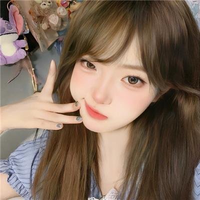 女孩罗塞玛莉